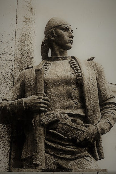 The Fearless Mountain Bride Who Defied Convention